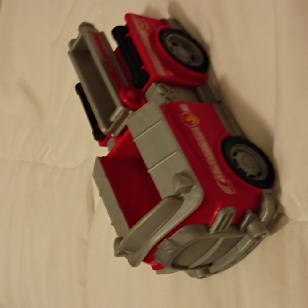 Marshall's Fire Truck - Picture 4 of 9